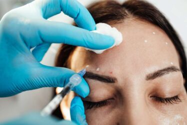 Exploring Non-Surgical Solutions for Fine Lines and Wrinkles