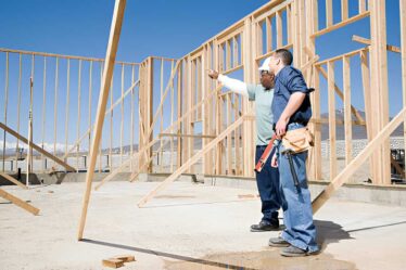 custom home builders' crucial roles
